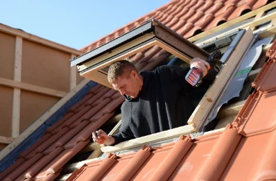 Pose de fenêtres de toit Velux à Francarville